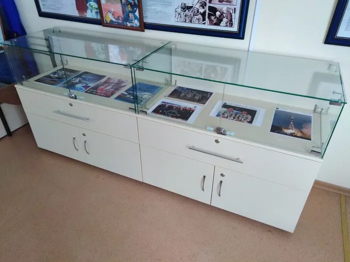 витрина горизонтальная 3.jpg