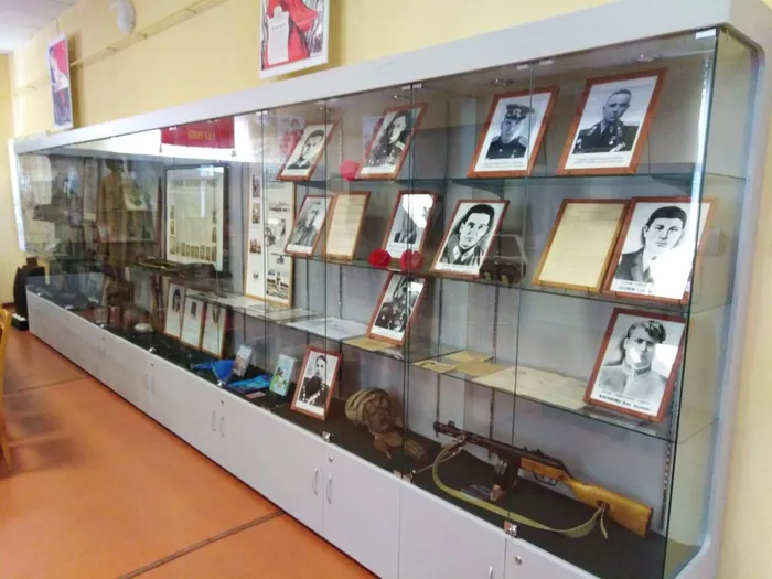 витринный горизонтальный комплекс.jpg