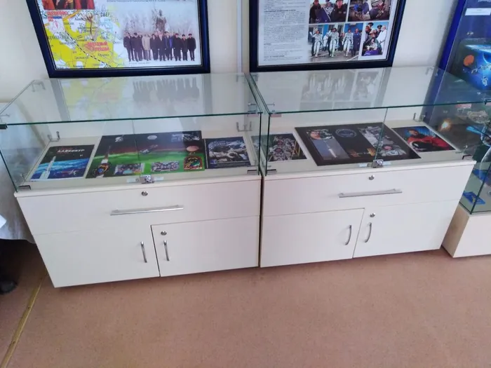 витрина гризонтальная 4.jpg